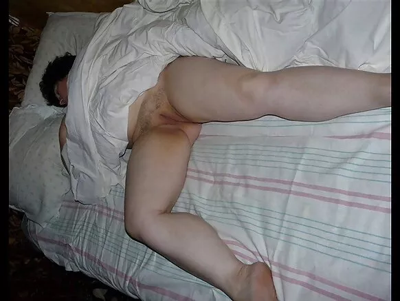 Russian lile ibalopo laarin iya ati ọmọ, magbowo ogbo ni gbese Mama! Ope!