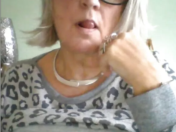 Mamamama, Mamamama oyan, magbo grannies lopọ xxx.