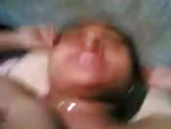 Iyawo Ologba Oyan gbona ti o buruju nipasẹ eniyan aladugbo part 1.