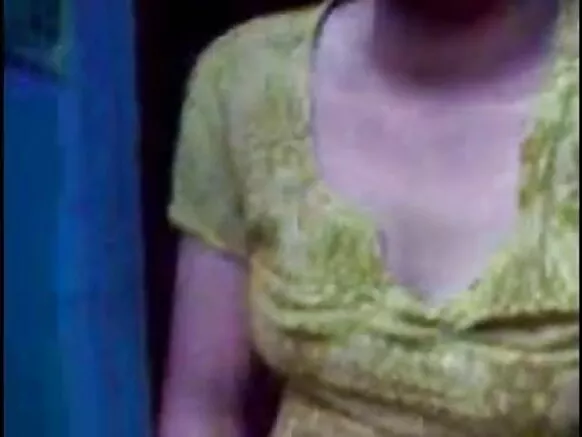 Bangla desi xxx Ogbo ile aunty ti ko ni itiju mu musolmani lati egbon.