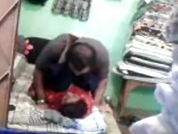 Jeki àgbere! Ko si lagun 1, gbona atijọ tara pa.