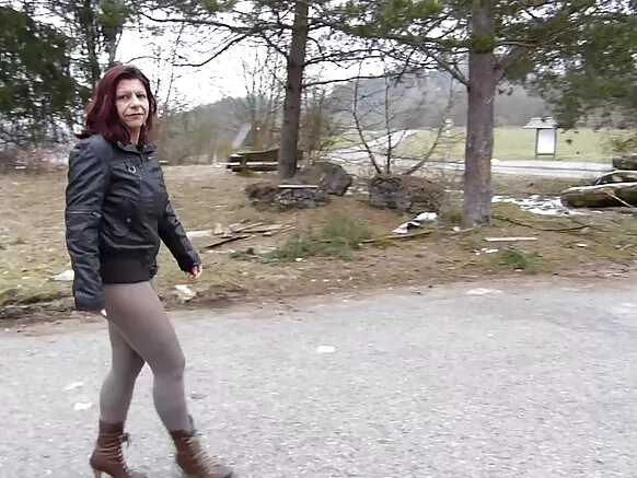 Agbere ni pantyhose, April ogbo extremadura, 2013.