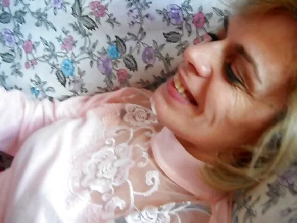 BJ. Amateur cumshot xxx fun ojo iya.
